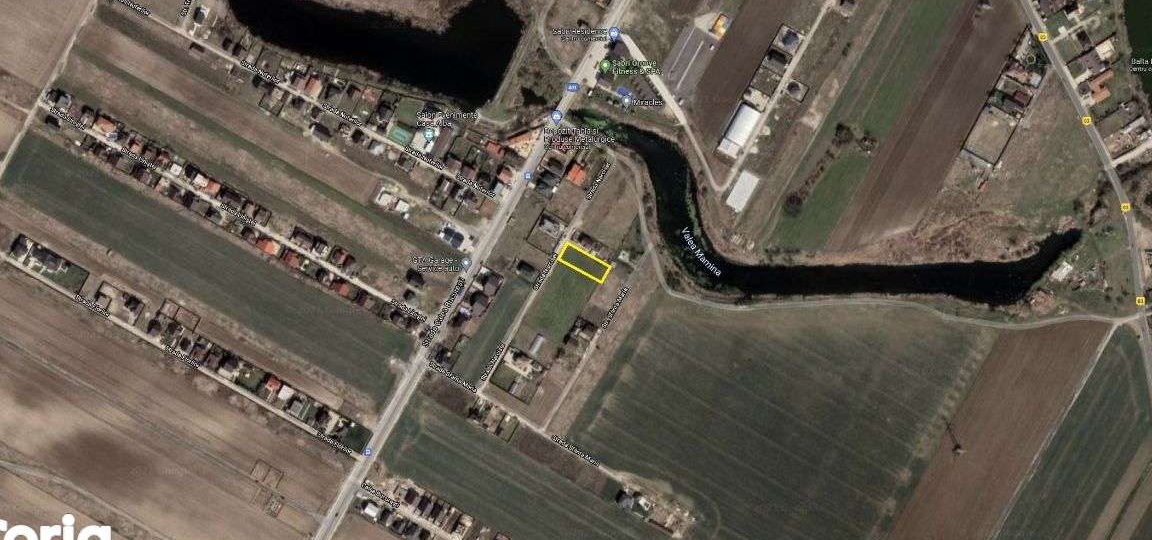 Teren la 50 m de lacul Valea Maminei, cu proiect pentru vila. OCAZIE!