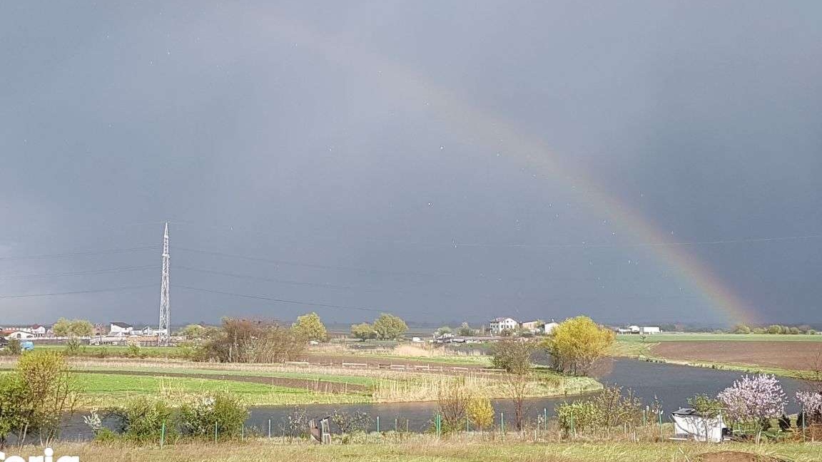Teren la 50 m de lacul Valea Maminei, cu proiect pentru vila. OCAZIE!