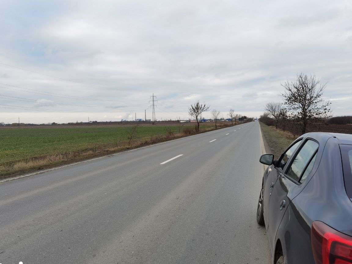 Teren langa soseaua E68 centura Aradului Micalaca-Gradiste