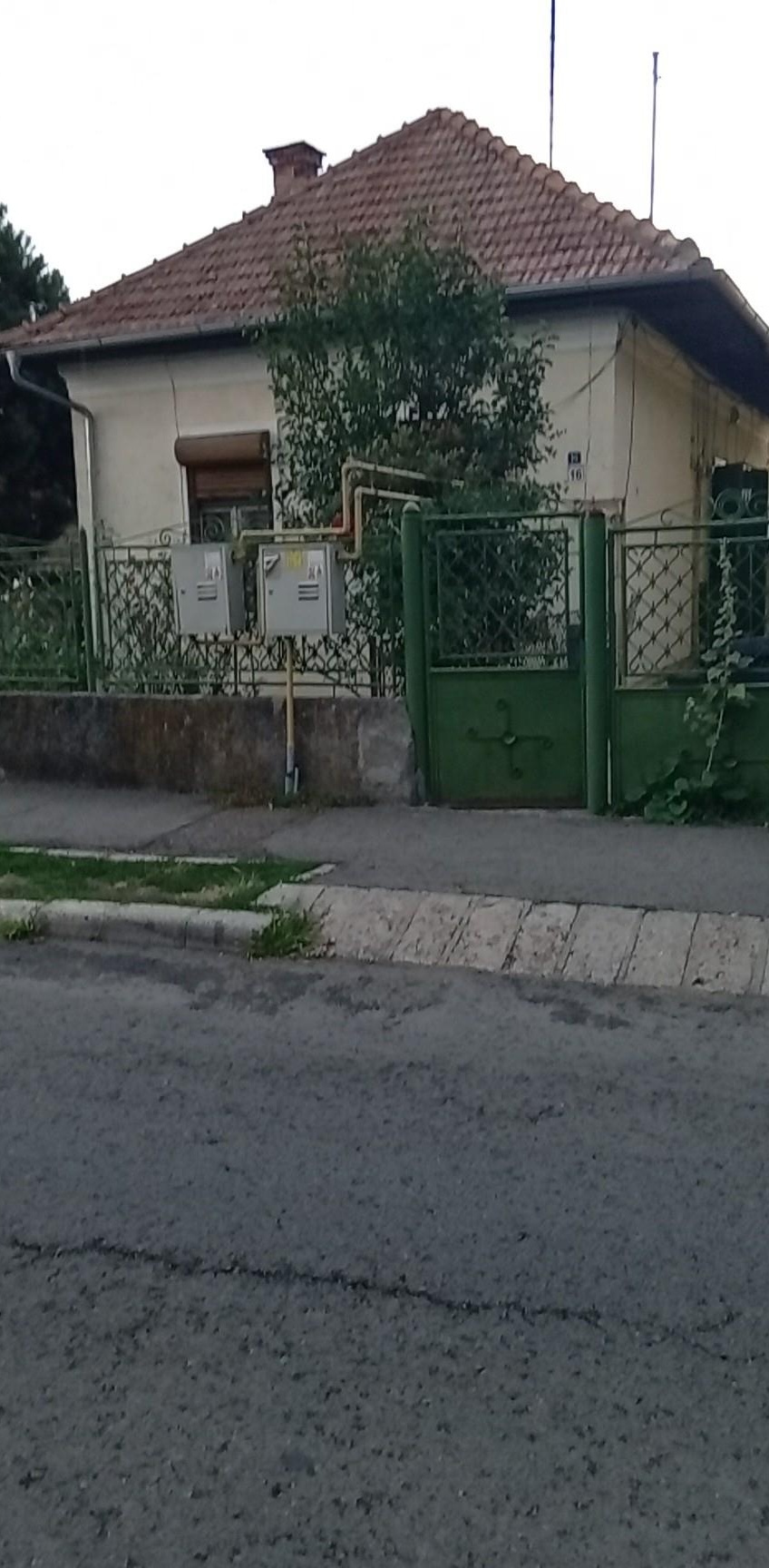 Teren si casa de vanzare in OCTOMBRIE PRET PROMOTIONAL