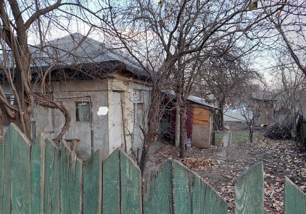 Teren stradal 268 mp Aparatorii Patriei