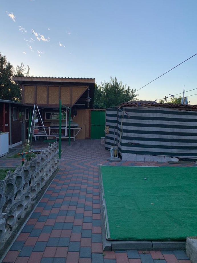 Teren+casa demolabila