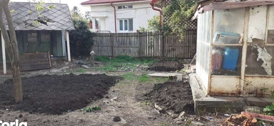 Teren+casa demolabila Buzau zona centrala 321mp sau 544mp