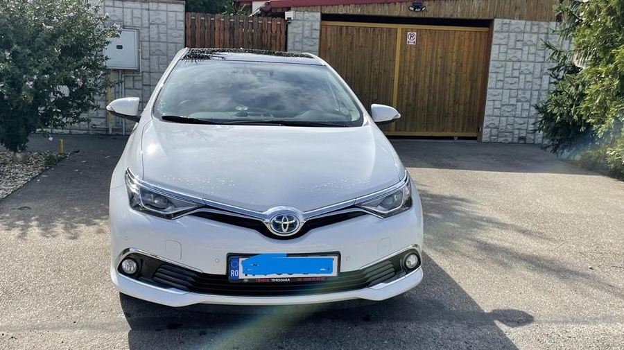 TOYOTA AURIS 1,8CVT HSD/SOL PLUS, an 2018