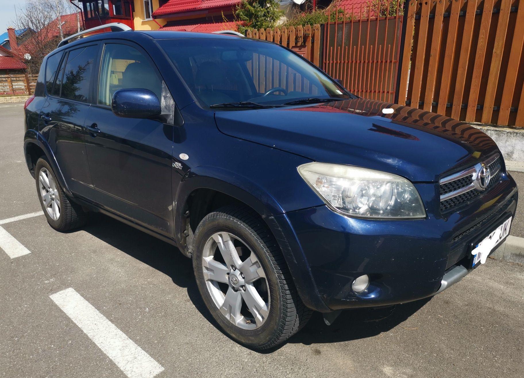 Toyota RAV4, 2.2 diesel, 177 CP, 4x4