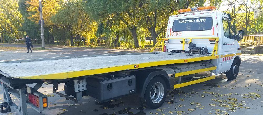 tractari auto cu autoplatforma hidraulica