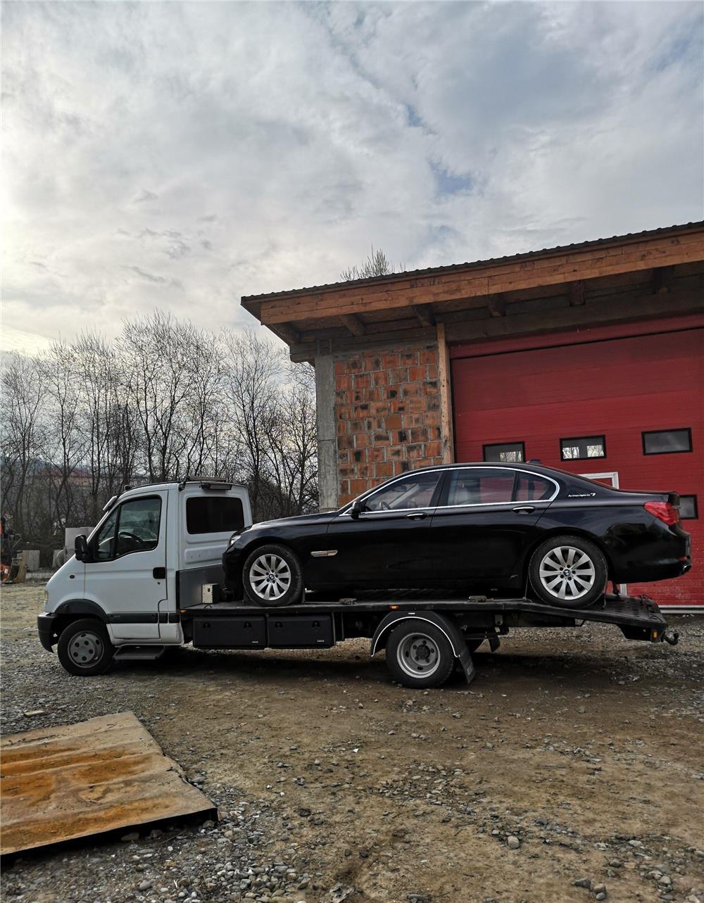 Tractări-Transport auto