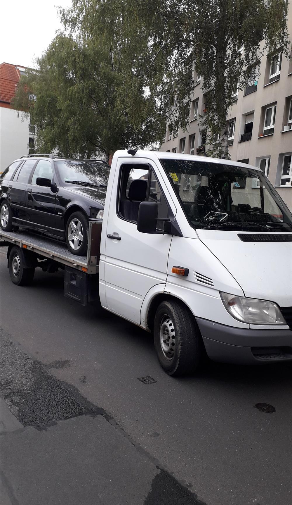 Tractari. Transport auto cu platforma. Depanare.