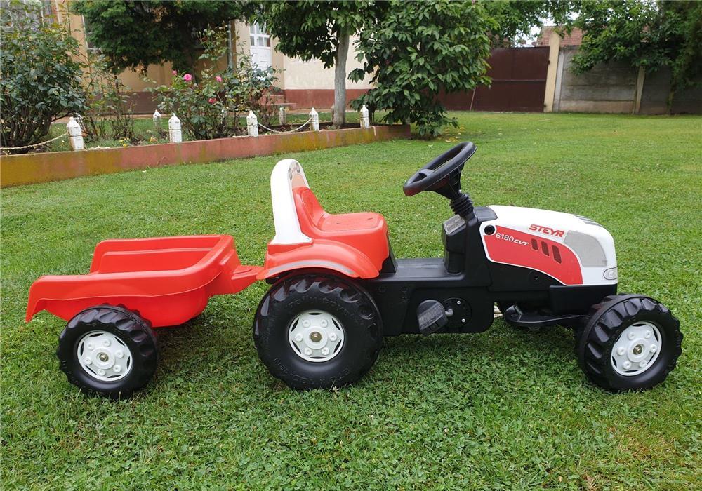 Tractoras cu pedale fabricat Germania Rolly Toys!