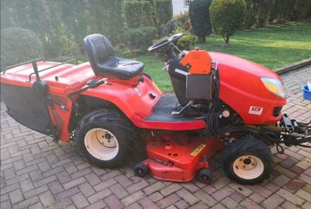Tractoraș tuns iarba gazon diesel Kubota Gr 2100 19 Cp