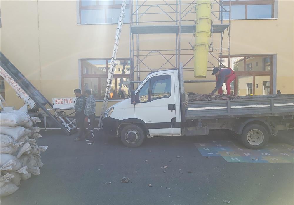 transport basculabil moloz,nisip,pietris,beton,piatra sparta calcar galbena,etc