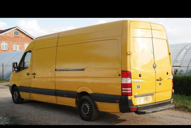 Transport marfa - Mutari mobila- mutari diverse lucruri  Ridic moloz Debarasari  mobila