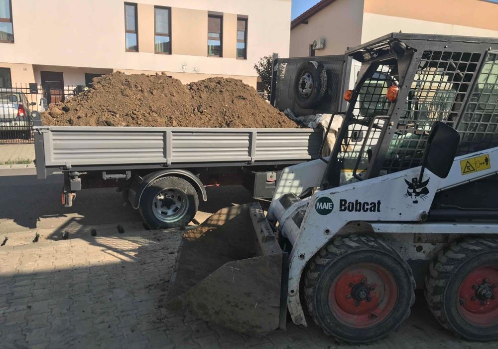 Transport nisip,sort,piatra concasata,beton spart,balast,pamant galben-negru,moloz,materiale c-tii