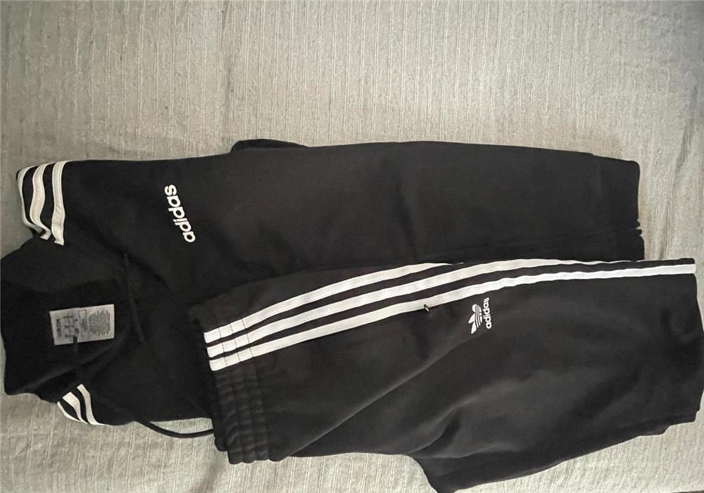 Trening Nike si Trening Adidas in stare foarte buna