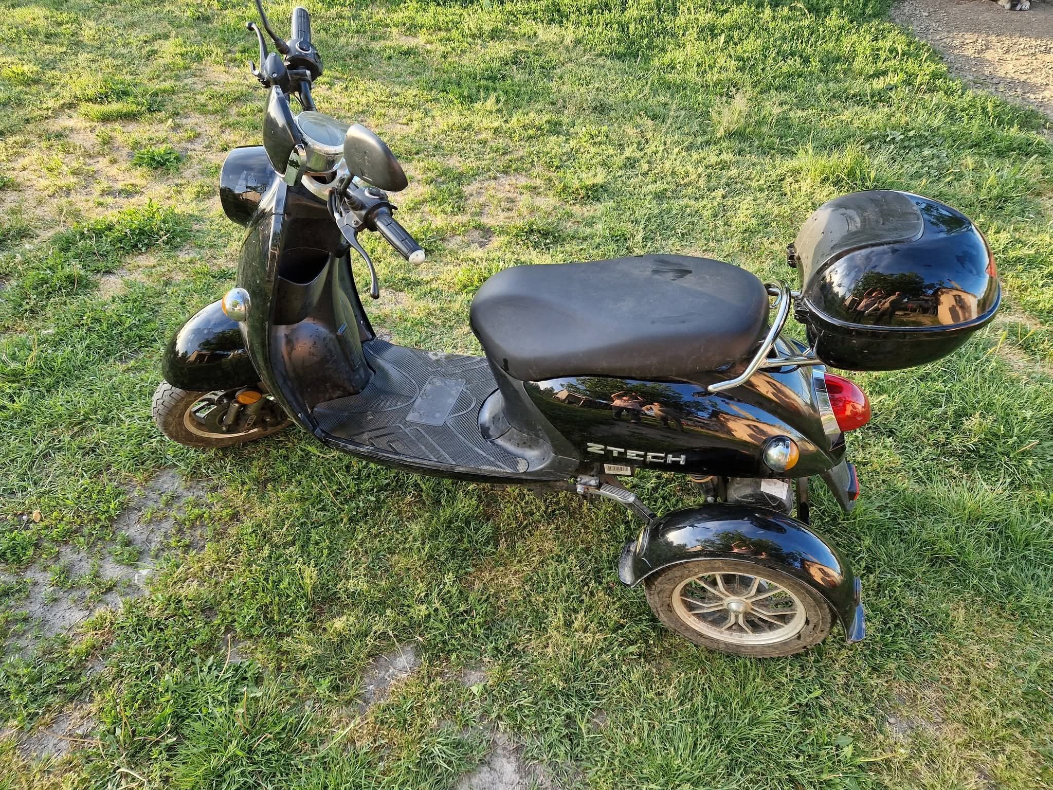 Tricicletă electrică
