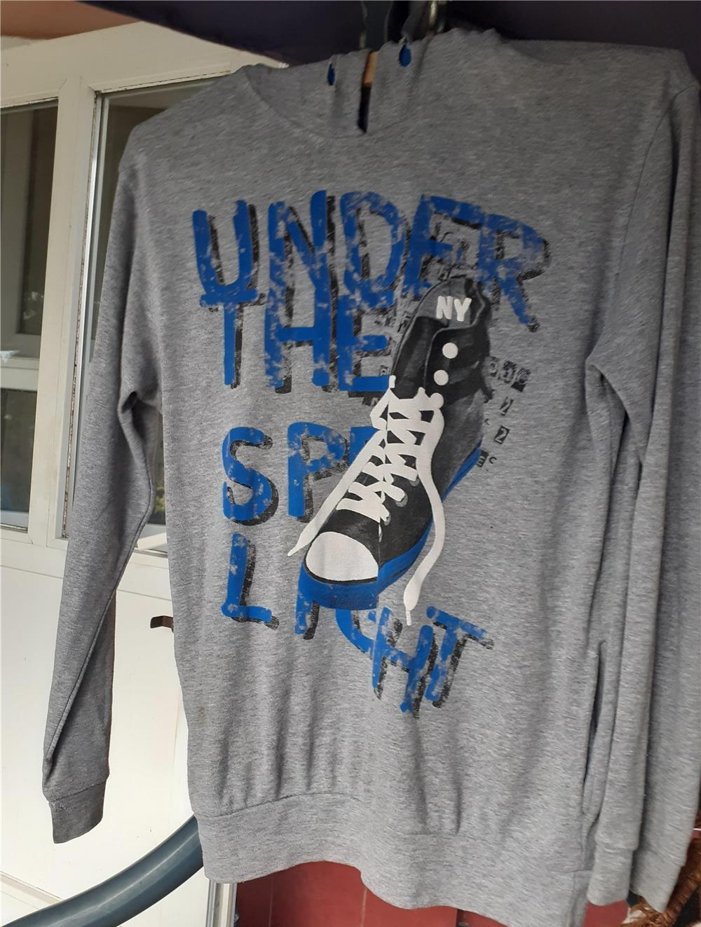 Tricou bărbaţi mânecă lungă, cu glugă