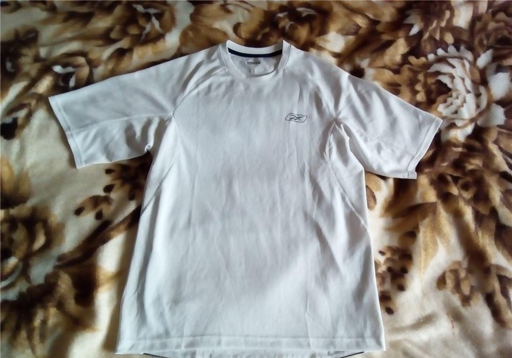 Tricou Reebock Marimea L
