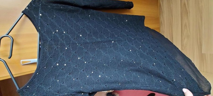 Tricouri si bluze 10 lei