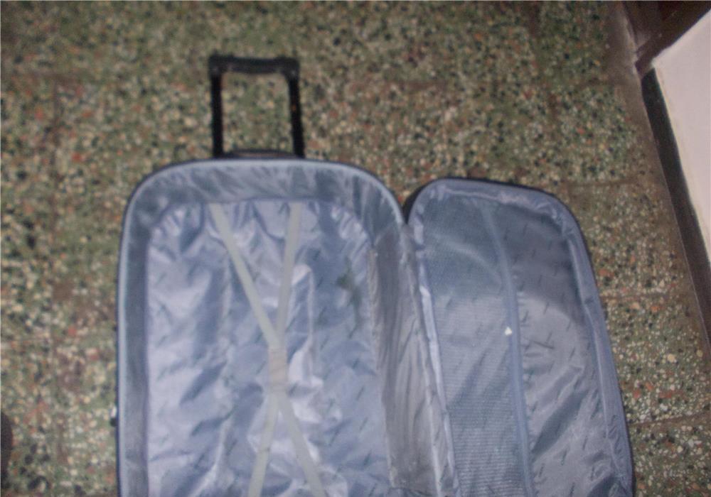 Troler extensibil 70/45 stare excelenta,8 roti bune,fermoare functionale,VALIZA GEAMANTAN