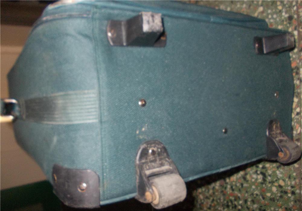 Troler mare 78/52 DELSEY,cu 2 roti bune,fermoare functionale,multe compartimente,vedeti 8 POZE REALE