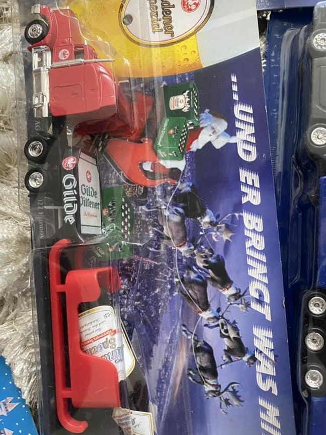 truck retro pt cunoscatori si pasionati  190 bucati