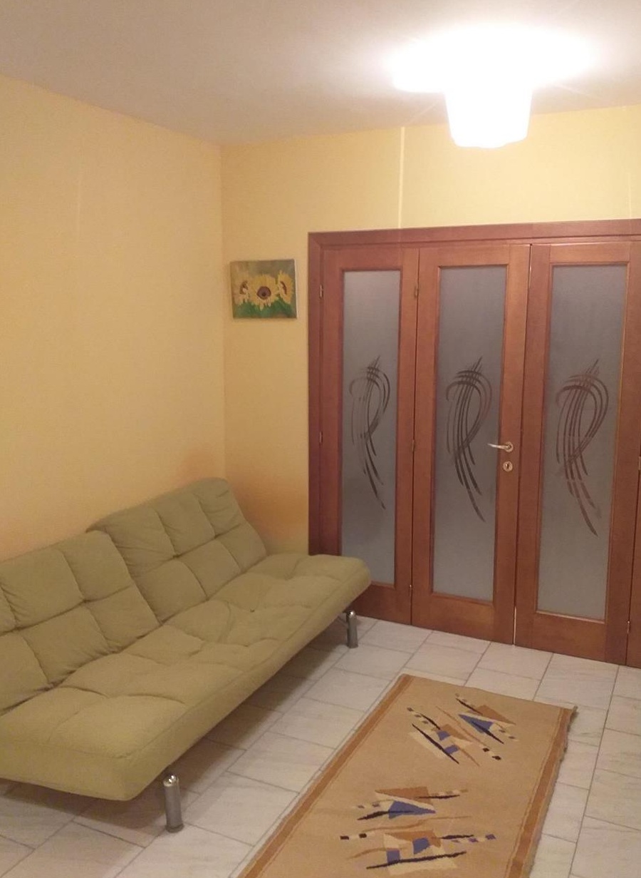 Turda - Ion Mihalache, ( 1 Mai ), stradal,