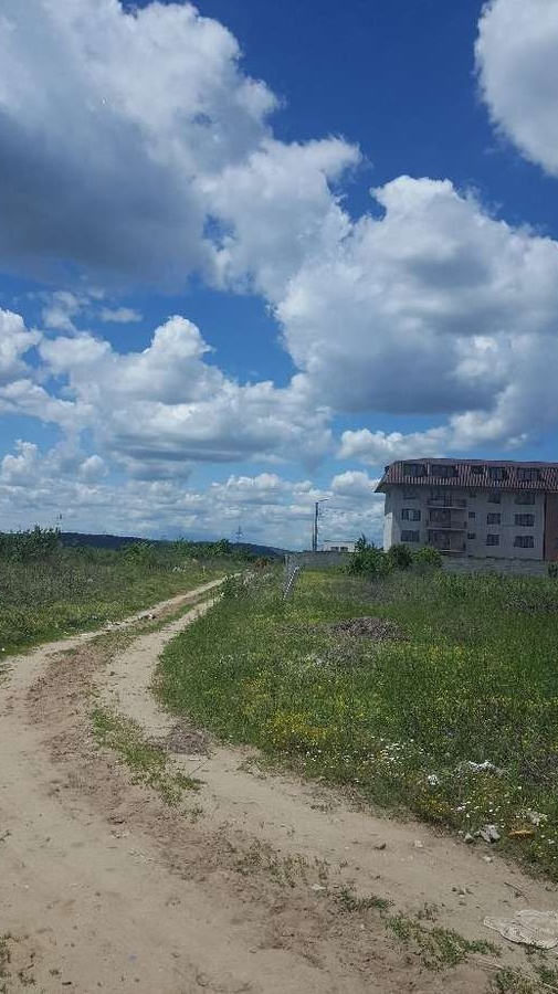 Tyrex Imobiliare vinde teren intravilan Cimitir Dorobantia