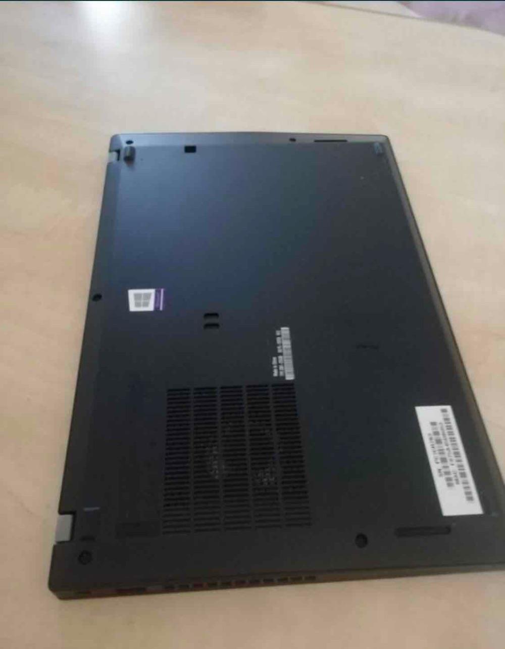 Ultrabook  Lenovo ThinkPad T490s