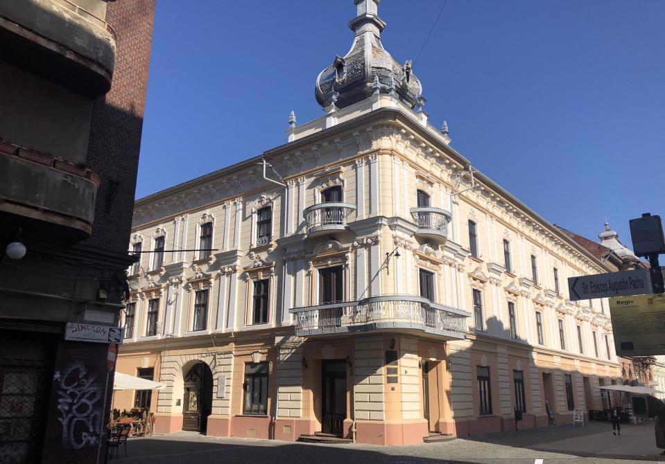 Ultracentral, Piata Unirii, Centru, parter