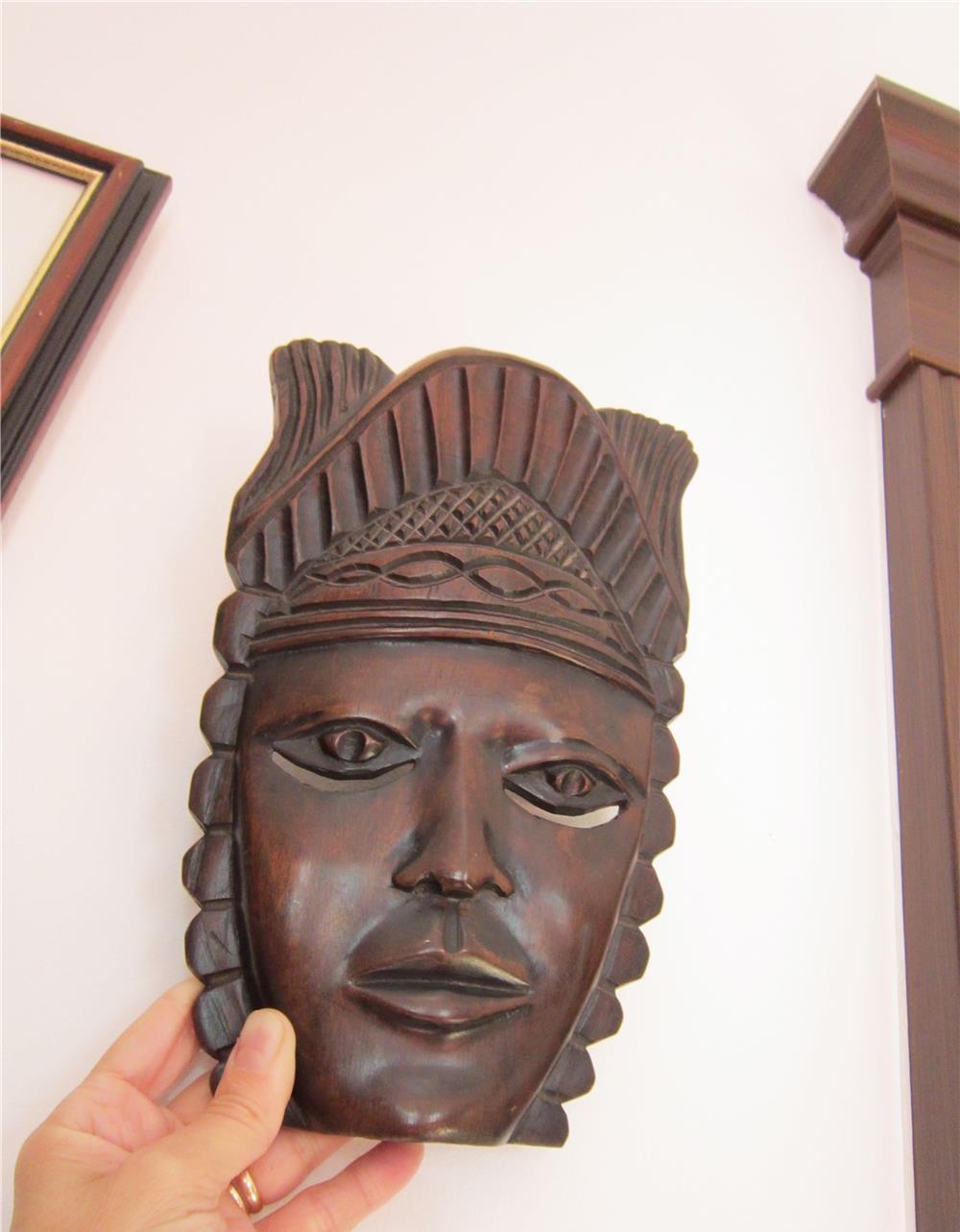 un cadou inedit-arta africana de colectie,masti vintage,superbe-el si ea