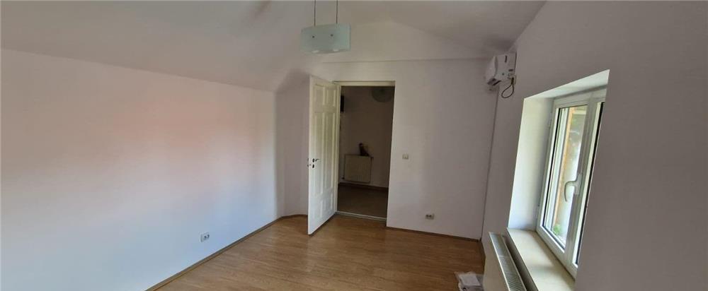 Unirii-Calea Calarasilor-Piata Sfantul Stefan,apartament 4 camere B C SM
