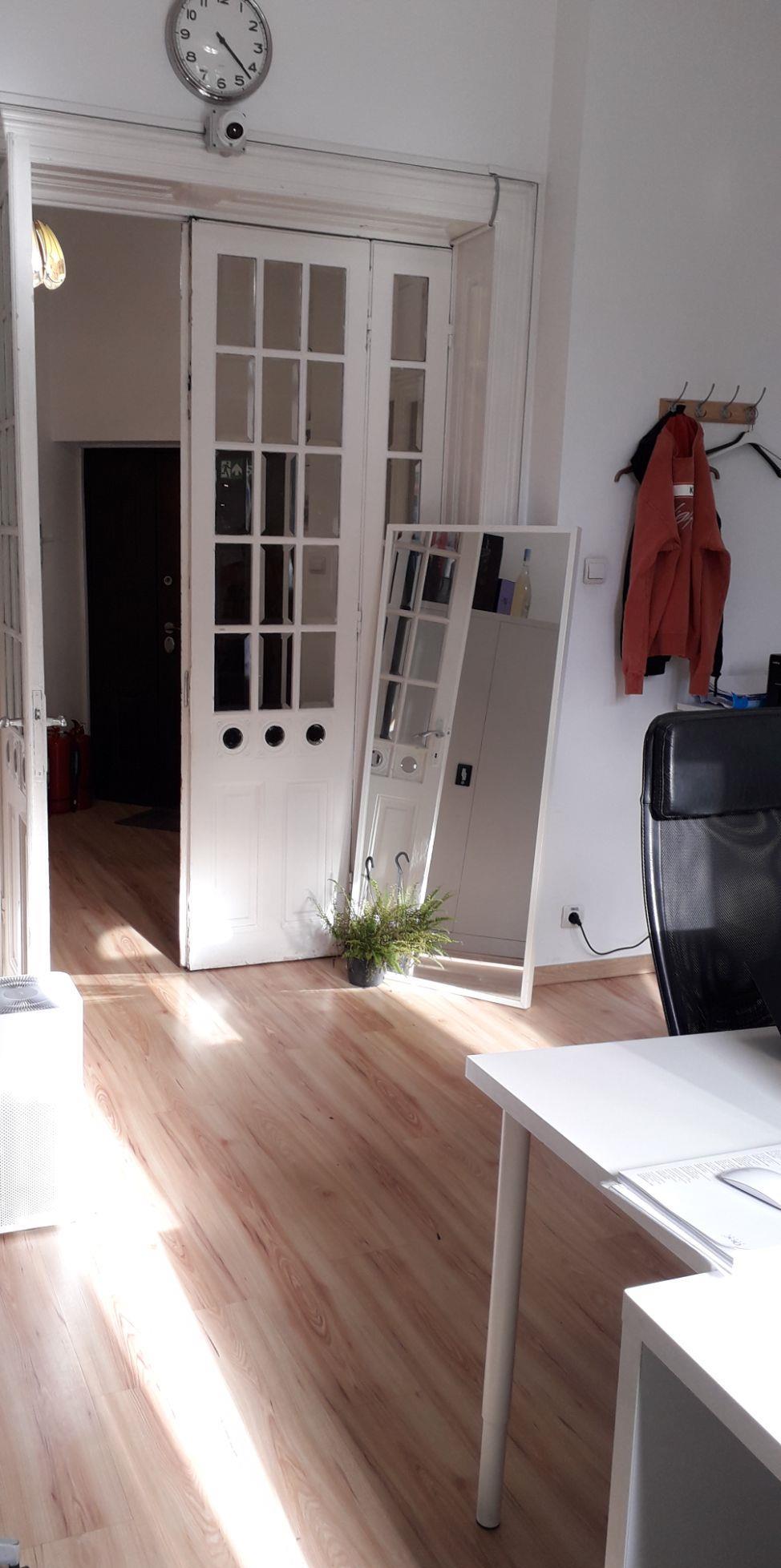 Unirii-Calea Calarasilor stradal-apartament 3 camere de inchiriat A U C
