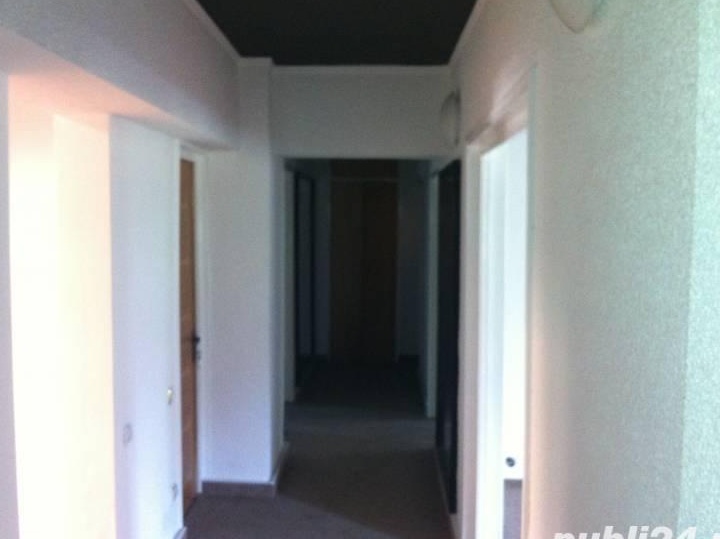 Unirii, Splaiul Independentei. Exim Bank, Spring Time Proprietar ofer spre inchiriere 110 mp birouri