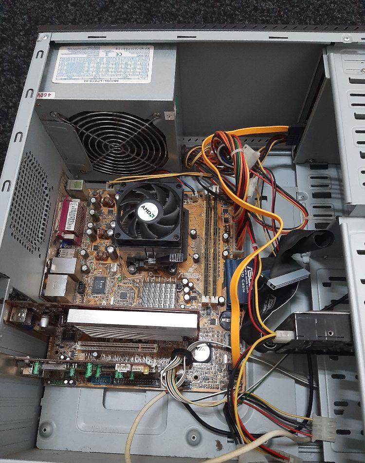 Unitate PC DAVIO