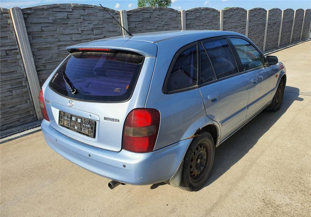 Usa dreapta spate MAZDA 323 combi an 2002