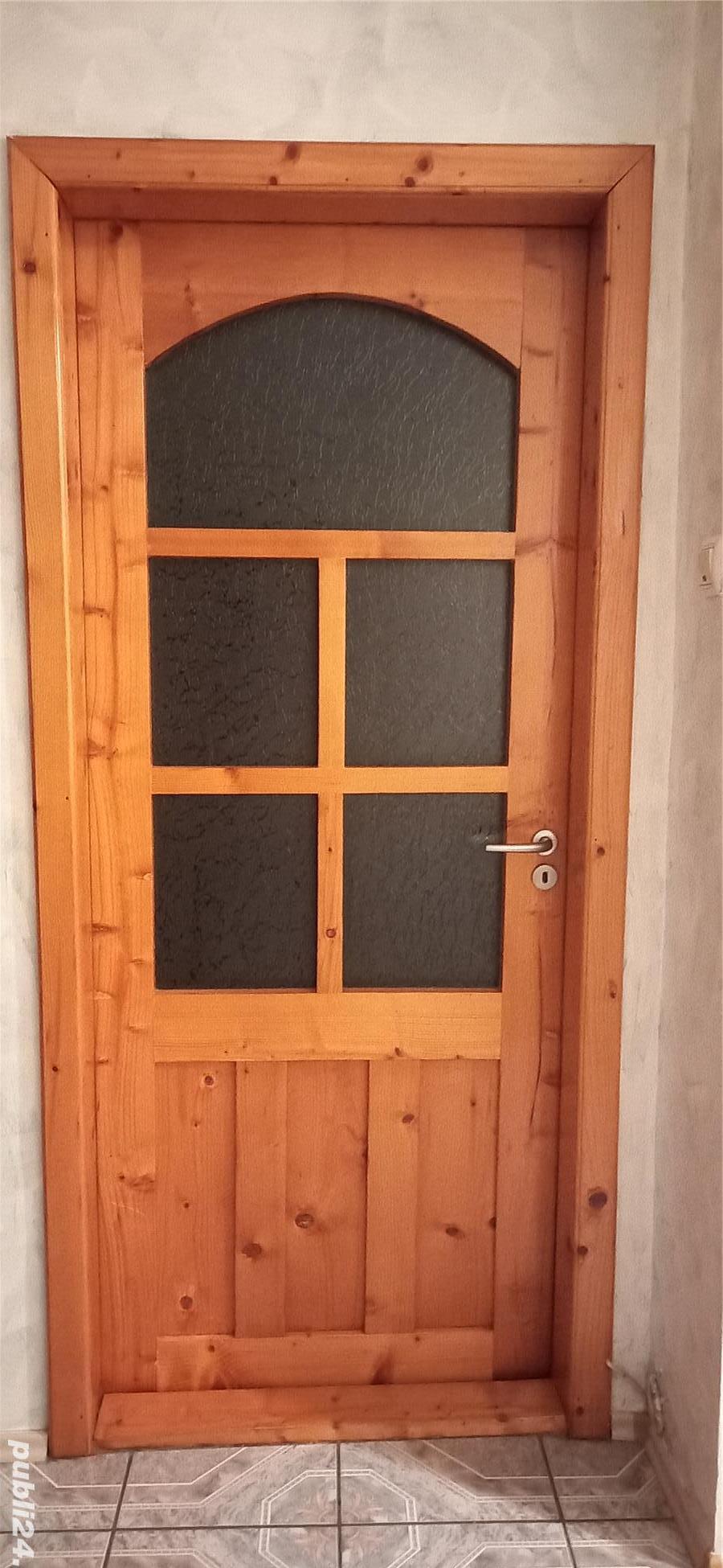 Usi de lemn de interior