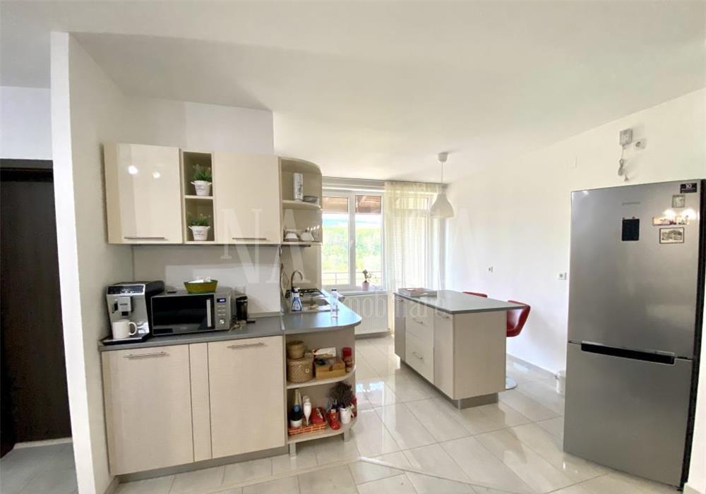 VA3 121394 Apatament cu 3 camere si priveliste deosebita in Floresti, zona Tineretului!