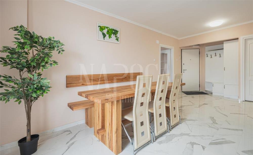 VA4 116196 Apartament cu 4 camere, spatios, cu panorama, in zona Lotus Nufarul Oradea.