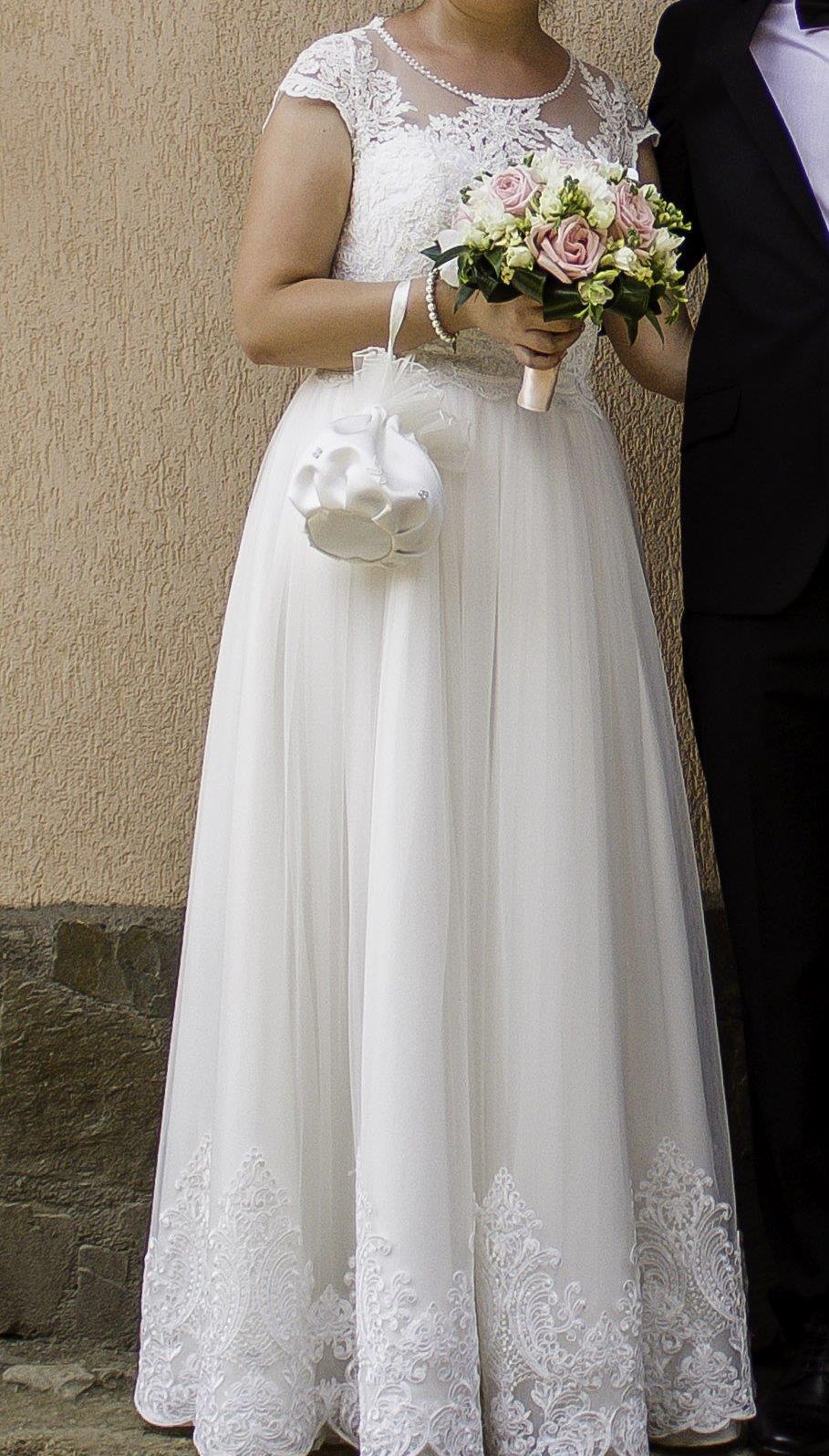 Valabil doar azi!!!Rochie mireasa - VAND URGENT!!!