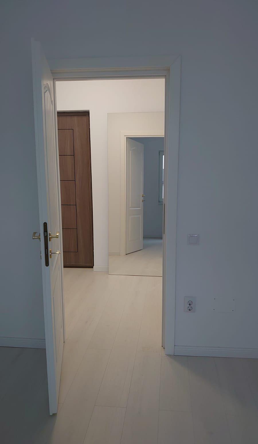 Vând 2 camere etaj 3 cu CF , bloc nou strada Valea Gârbăului în spate la Vivo.
