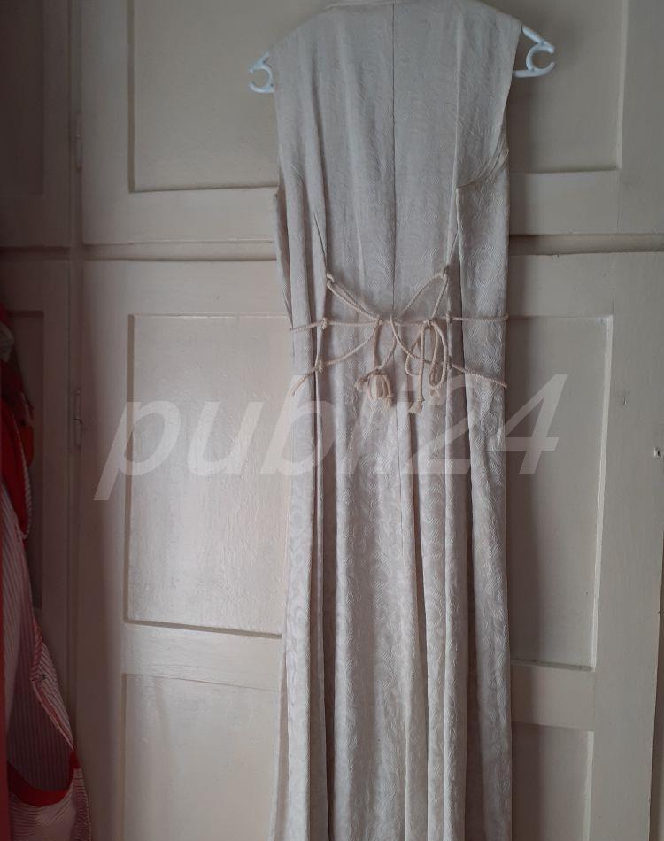 Vand 2 compleuri dama m. 40-42 (L)