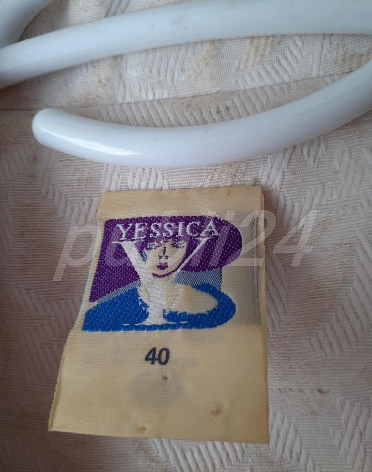 Vand 2 compleuri dama m. 40-42 (L)
