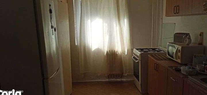 vând 3 camere - ozana
