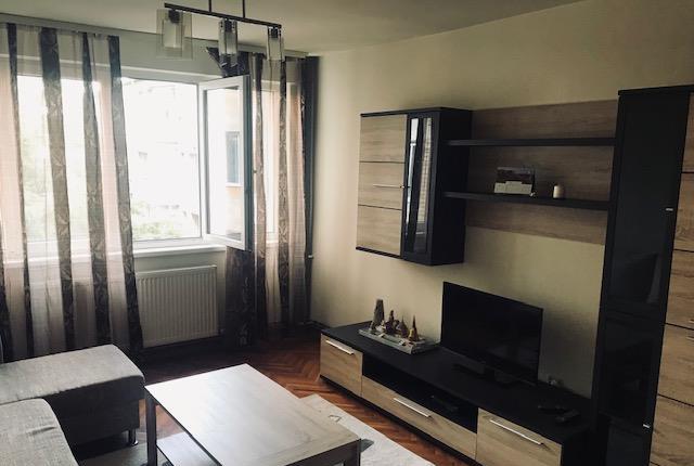 Vand 3 camere Sagului mobilat si utilat!!!