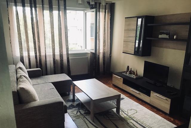 Vand 3 camere Sagului mobilat si utilat!!!