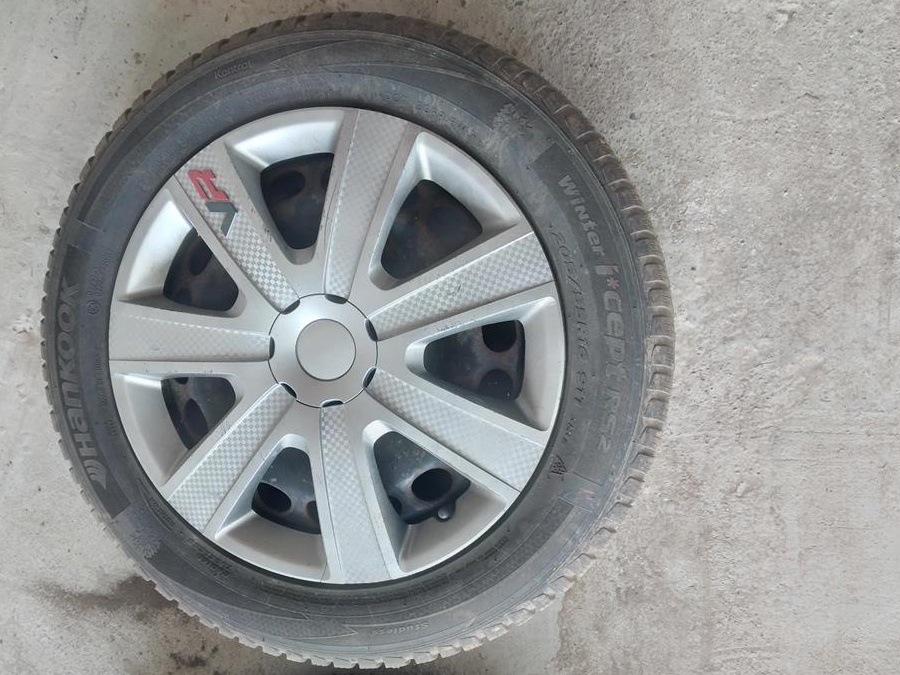 Vând 4 cauciucuri 205/55R16 91T