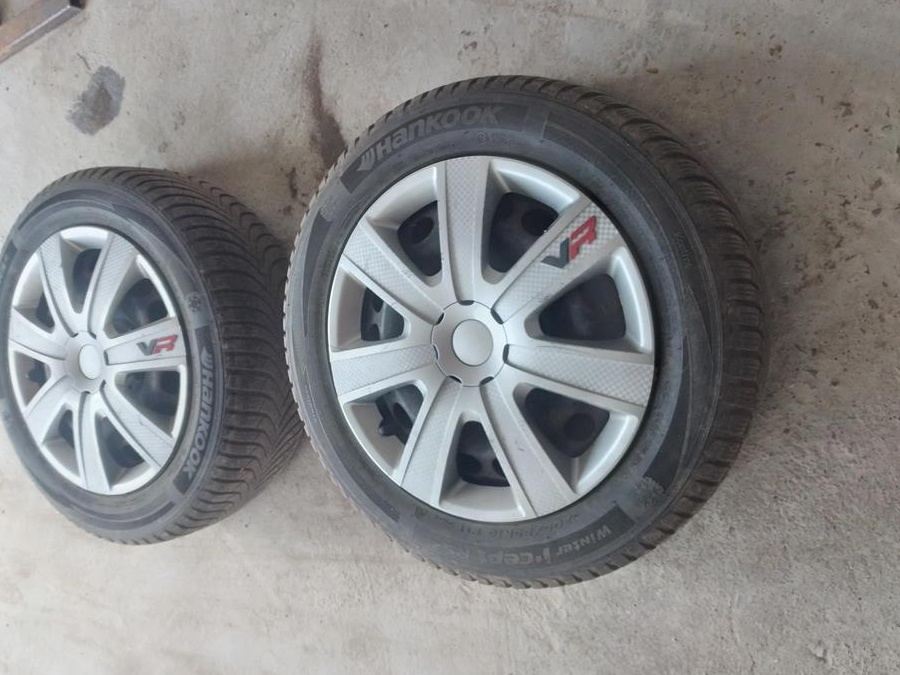 Vând 4 cauciucuri 205/55R16 91T