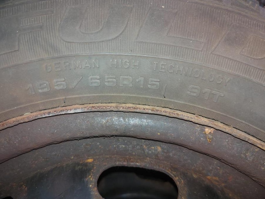 Vand 4 cauciucuri cu genti 195 65 r 15