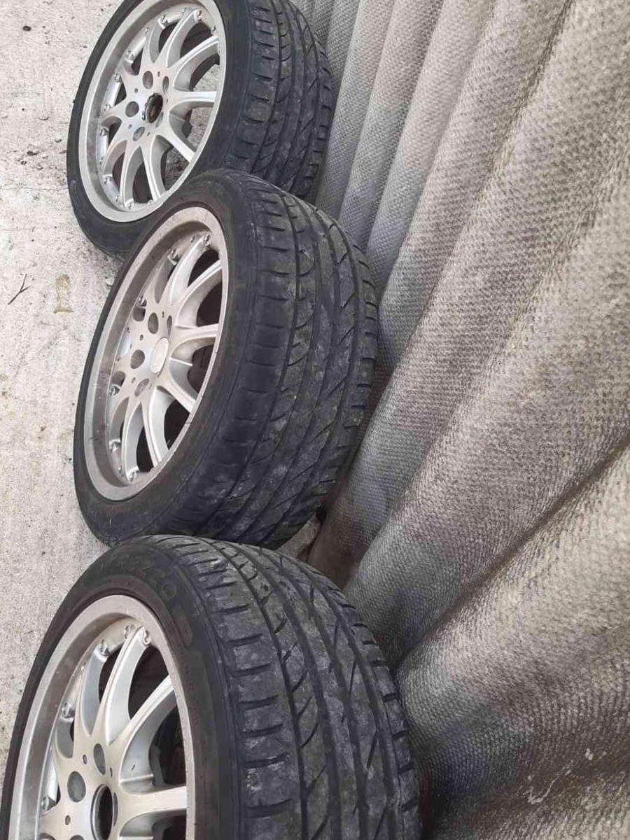 Vand 4 cauciucuri vara, 225/45/R17 + 4 genti aluminiu