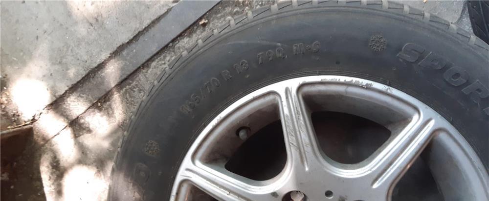 Vand 4 jante 165/70 R13 + cauciucuri M+S